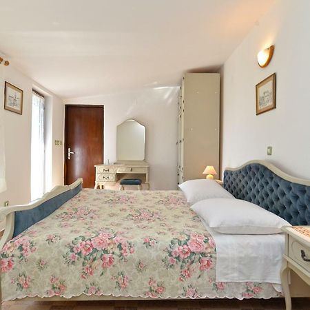 Apartments Elsa 534 스틴잔 외부 사진