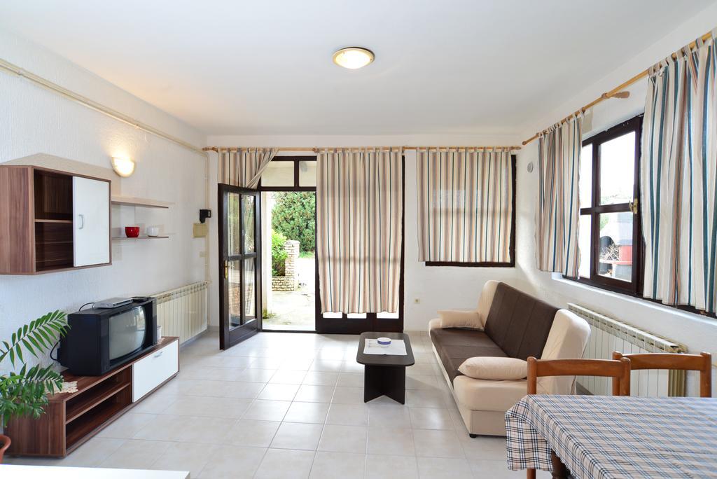 Apartments Elsa 534 스틴잔 외부 사진