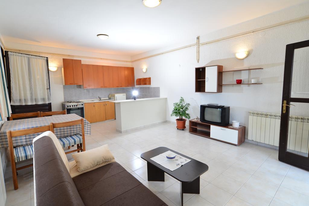 Apartments Elsa 534 스틴잔 외부 사진