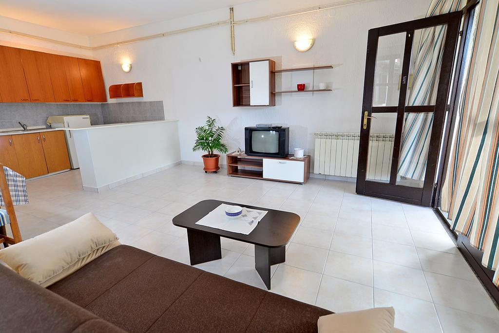 Apartments Elsa 534 스틴잔 외부 사진